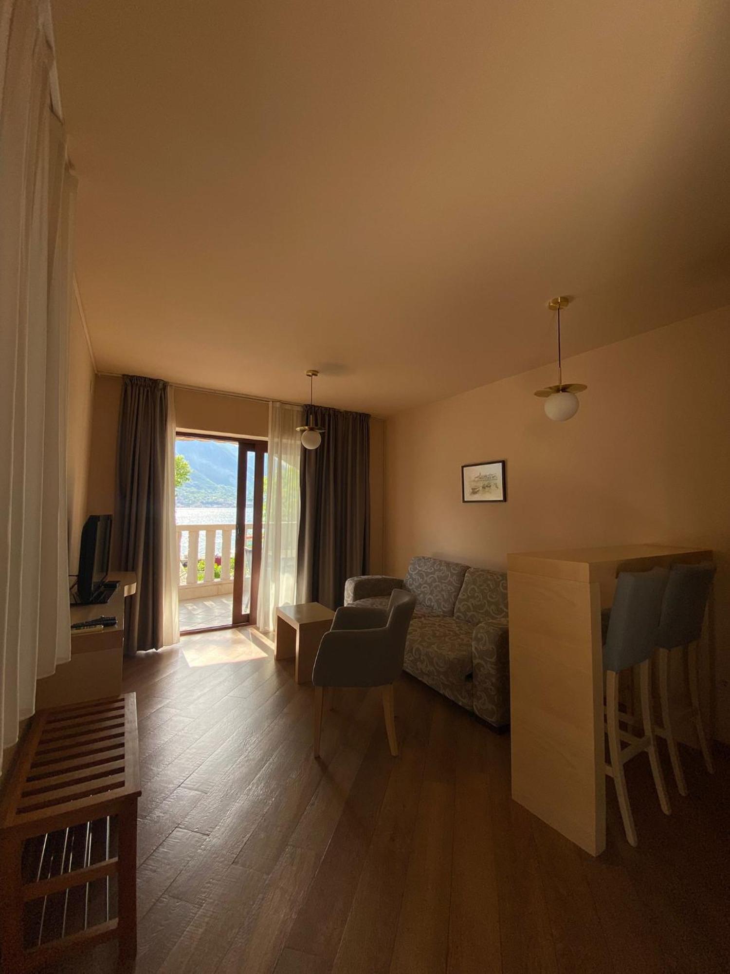 Apartments Bella Di Mare Котор Екстериор снимка