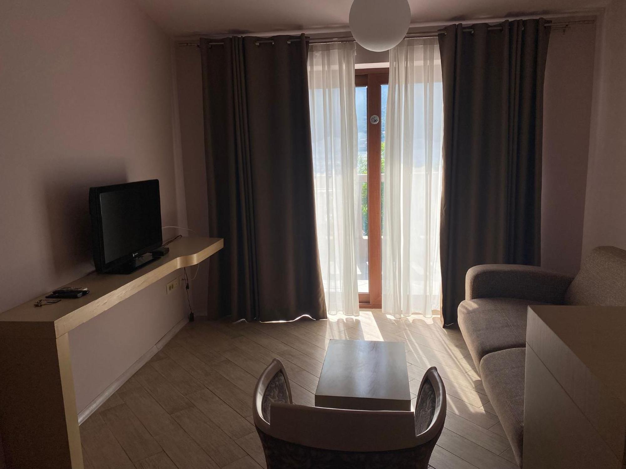 Apartments Bella Di Mare Котор Екстериор снимка