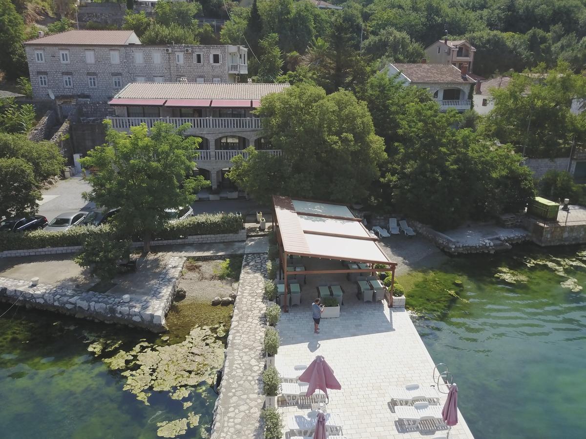 Apartments Bella Di Mare Котор Екстериор снимка