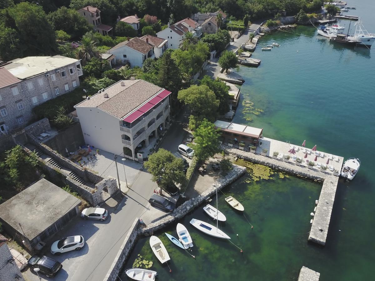Apartments Bella Di Mare Котор Екстериор снимка