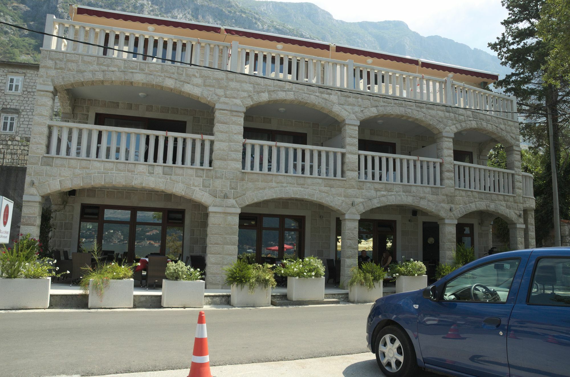Apartments Bella Di Mare Котор Екстериор снимка