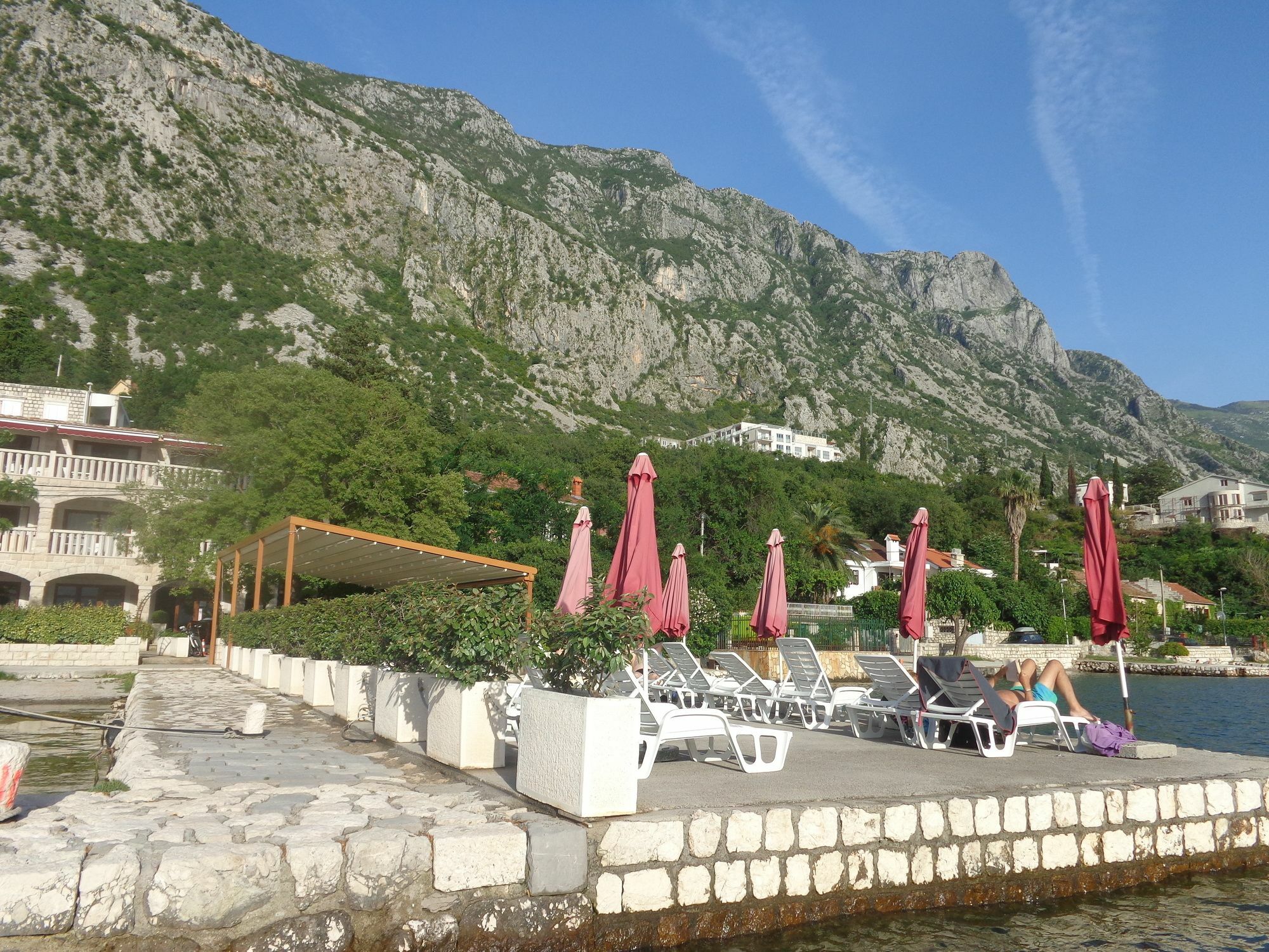 Apartments Bella Di Mare Котор Екстериор снимка